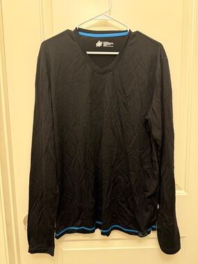 Woolly Men's 100% merino wool Black Long Sleeve V-Neck Shirt with Blue Accents